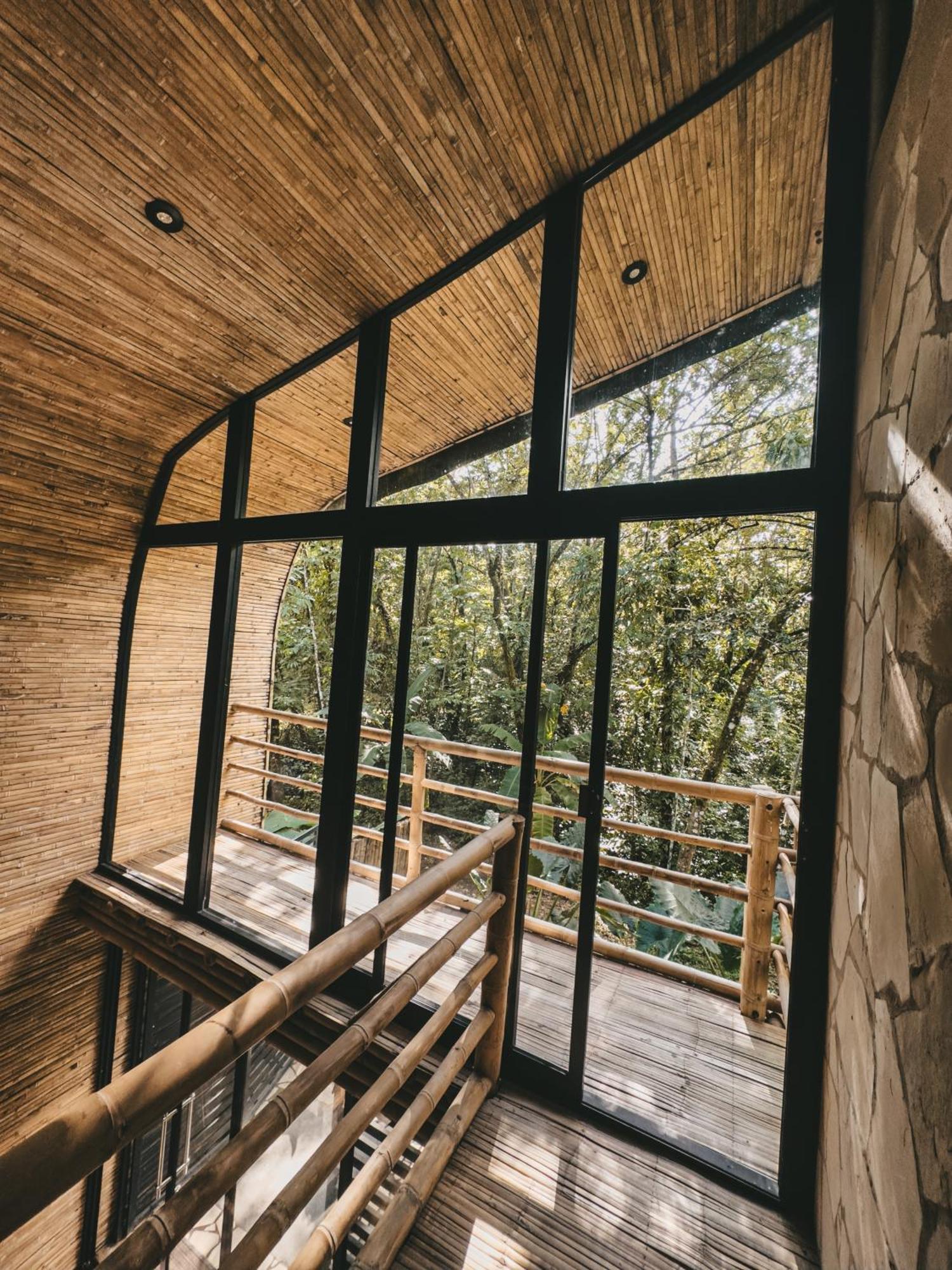 Cabana De Bambu En La Selva Palenque Esterno foto